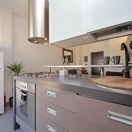Manzoni Apartment Rom